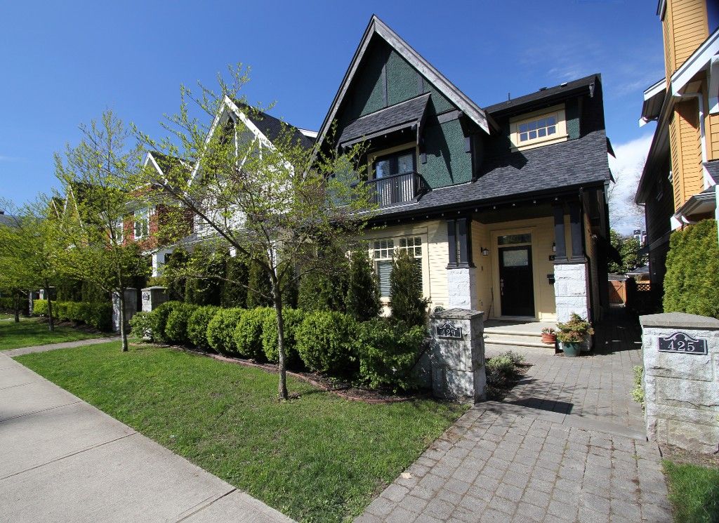 I have sold a property at 425 16TH AVE W in Vancouver
